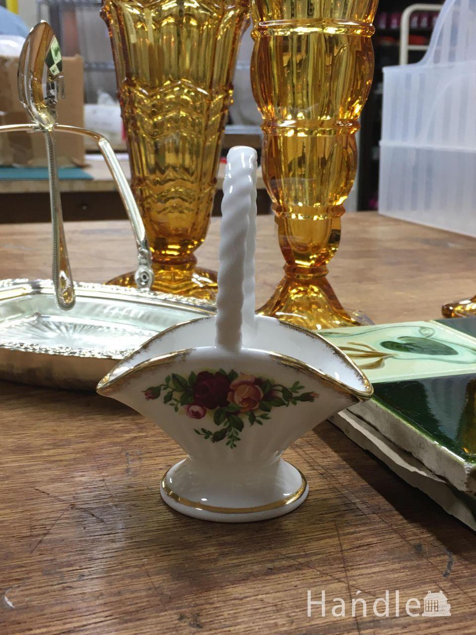 アンティ―ク　ROYAL ALBERT ミニバスケット (m-9862-z)