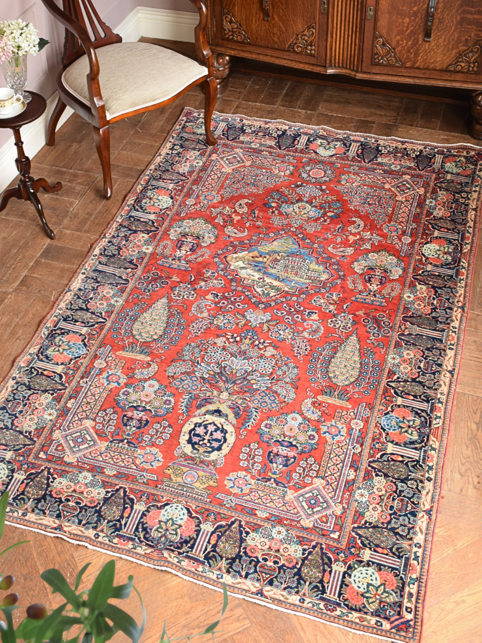 落ち着いた色のアンティークペルシャ絨毯、Kashan（カシャーン）のおしゃれなカーペット