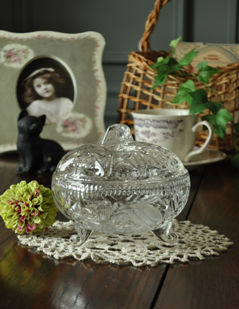 1940年代のアンティーク プレスドグラス  (pg-1763)