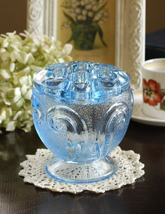 1940年代のアンティーク プレスドグラス (pg-2071)