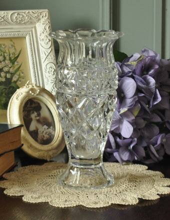 英国アンティーク雑貨 アンティークガラス 花瓶 Pg 2216 アンティーク雑貨