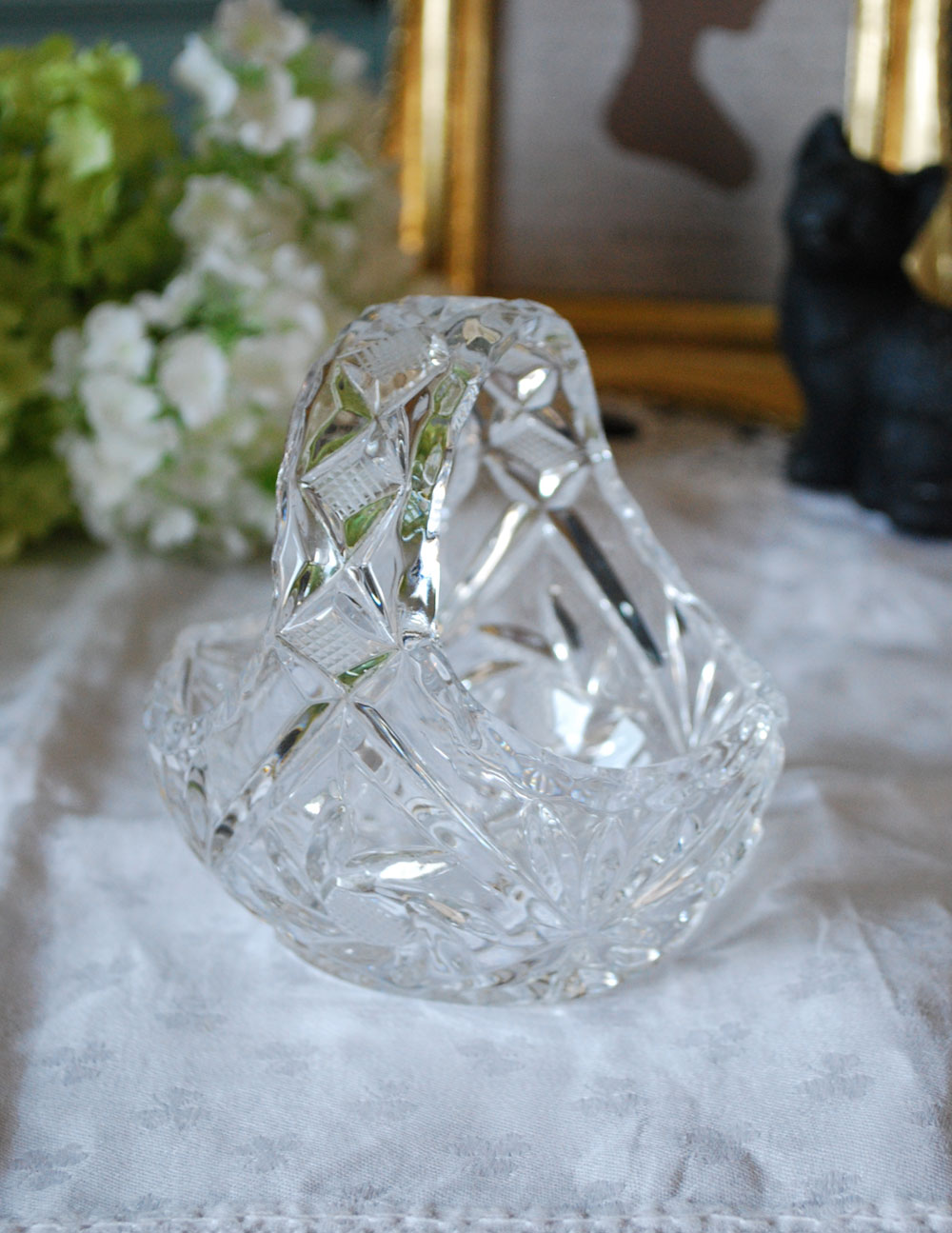 アンティークガラスの小さなガラスバスケット（プレスドグラス） (pg-2753)