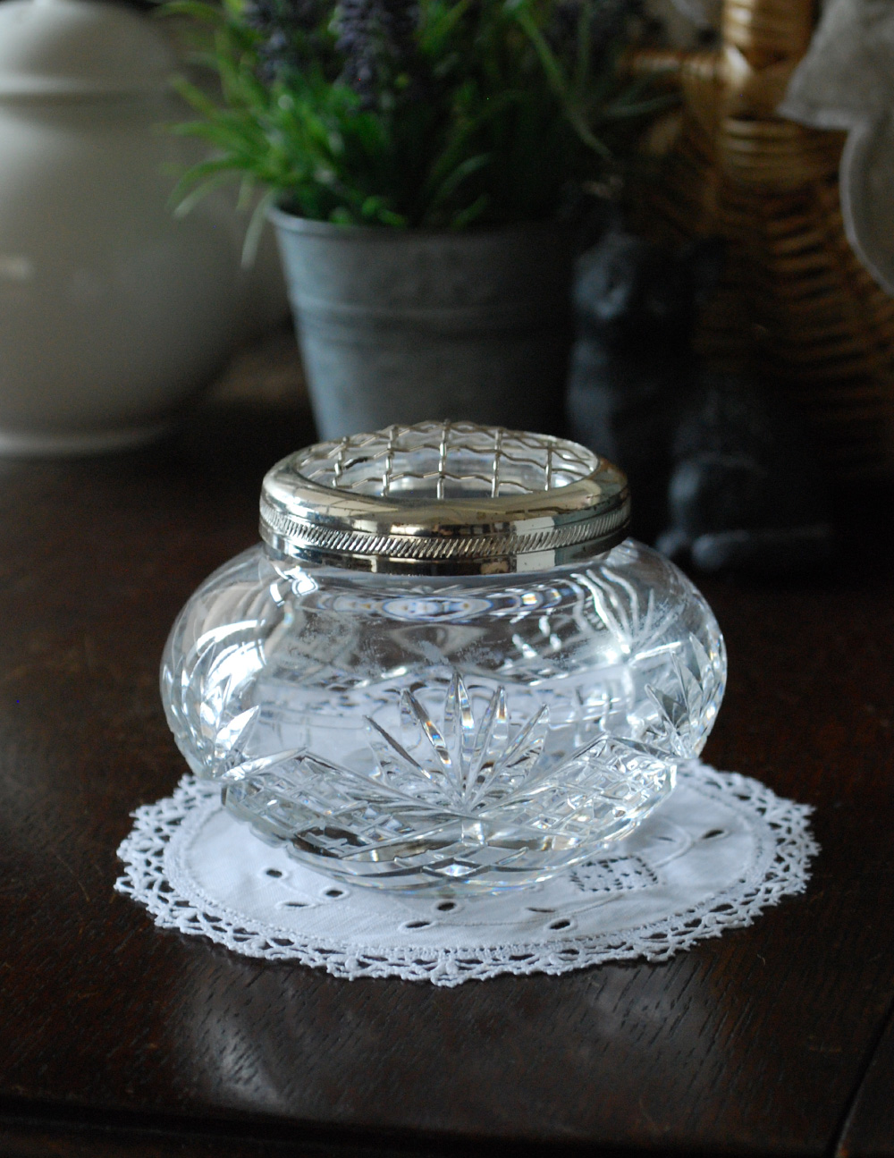 美しいフラワーベース 花留め付き花器 アンティークプレスドグラス Pg 3353 アンティーク雑貨