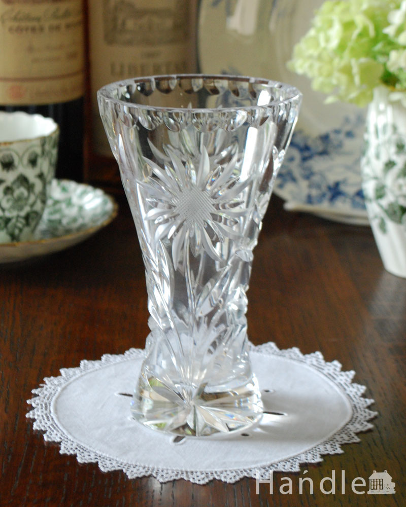 大きなひまわりの花が咲いたプレスドグラス、アンティークのフラワーベース (pg-3654)