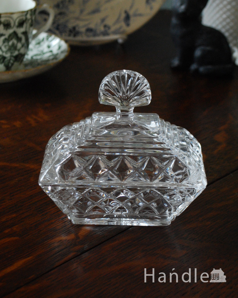 イギリスアンティーク雑貨、アンティークプレスドグラス（フタ付きガラスケース） (pg-4021)