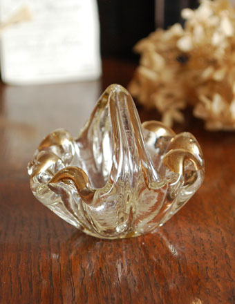 1940年代のアンティーク プレスドグラス  (pg-532)