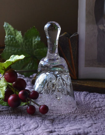 1940年代のアンティーク プレスドグラス (pg-906)