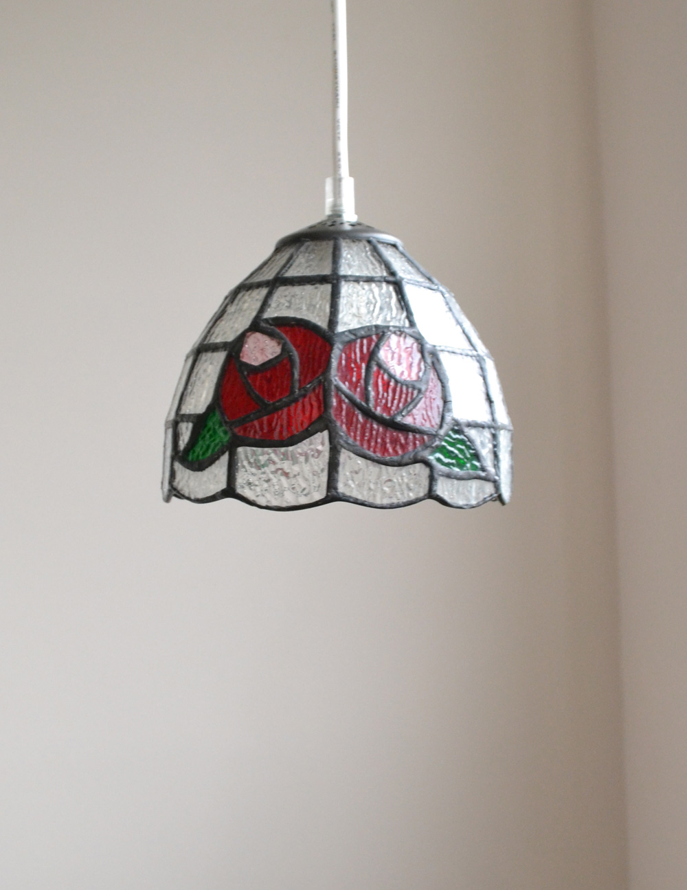 薔薇モチーフのステンドグラス照明（ペンダントライト）(pl-138)｜照明
