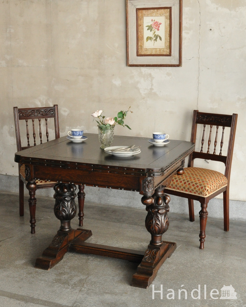 アンティーク英国輸入家具、お花の装飾が美しいドローリーフテーブル（伸張式テーブル）  (q-1071-f)