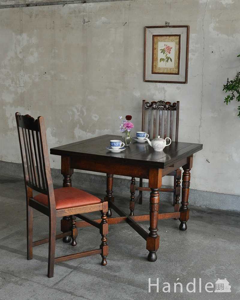 お部屋に馴染みやすい美しい装飾のアンティークのドローリーフテーブル（英国家具） (q-1166-f)