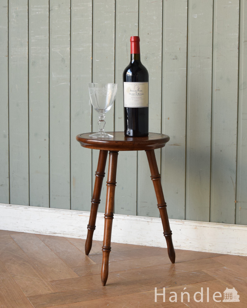 アンティークの英国家具、バンブー脚の小さなワインテーブル（ウォルナット材） (q-850-f)