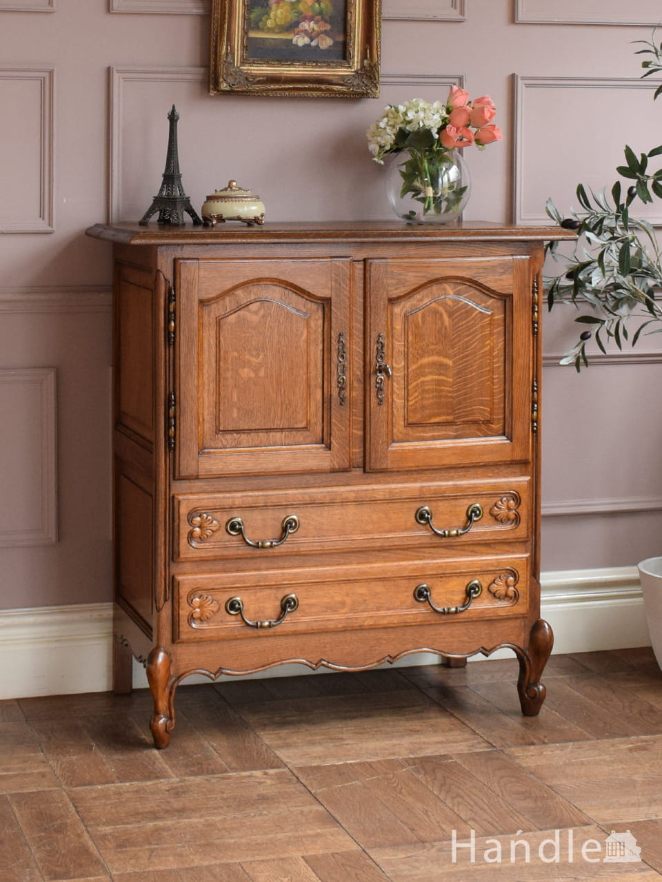 2段引き出しが付いた便利なアンティーク家具、フランスから届いたおしゃれなキャビネット