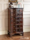 英国アンティークのおしゃれチェスト、マホガニー材の杢目が美しい整理ダンス