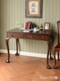 英国から届いたアンティークの書斎机、高級感漂うマホガニー材のプレジデントデスク