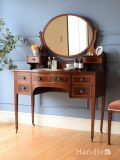 英国アンティークの美しい鏡台、象嵌が入ったテーパードレッグのドレッサーデスク
