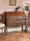 フランスのおしゃれなアンティーク家具、彫が美しいライティングビューロー