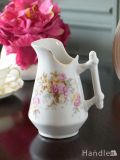 イギリスのアンティーク食器、お花のブーケが美しいミルクピッチャー