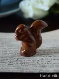 イギリスで見つけたWADE社のビンテージ陶器、Whimsiesシリーズのフィギア（リス）