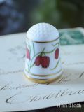 イギリスのアンティーク雑貨、FRANKLIN PORCELAIN（フランクリンポーセリン）のシンブル 