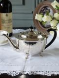 アンティークシルバーのティーポット、イギリスから届いたアンティークの食器