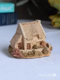 イギリスから届いた可愛いミニチュアハウス、Lilliput Lane(リリパット レーン)の小さなお家