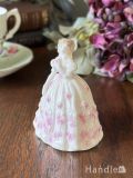 コールポート（Coalport）のフィギュリン、メヌエットシリーズのレディ(Tina)