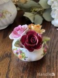 イギリスから届いた陶磁器で出来たお花、ロイヤルアルバートの陶花（オールドカントリーローズ） 