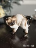 英国アンティークの猫のオブジェ、陶磁器で出来たシャムネコのフィギュリン