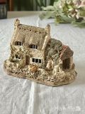 イギリスで誕生したLilliput Lane(リリパット レーン)、可愛いミニチュアハウス