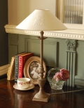 コントワール・ド・ファミーユのテーブルランプ 