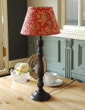 コントワール・ド・ファミーユのお花のシェードのテーブルランプ