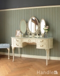 アンティークのフレンチインテリア、白いドレッシングチェスト（3面鏡） 