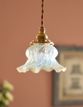 フリルが美しいオパールセント シェード ペンダントライト（器具セット付き）