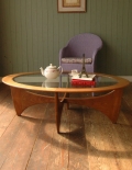 1960年代のアンティーク オーバル テーブル （G-plan）