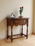 アンティークのコンソールテーブル、引き出し付きの英国家具
