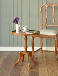 英国の小さくて可愛いアンティーク家具、ティーテーブル（オケージョナルテーブル）