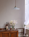 ベビーブルーガラスがキレイなアンティークペンダントライト（コード・シャンデリア球・ギャラリーA付き）