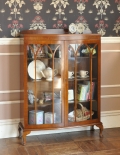 ガラス扉の英国アンティーク家具、ガラスキャビネット（ブックケース）