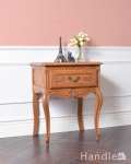 フランスのアンティーク家具、小さくて可愛いサイドチェスト（ナイトテーブル）