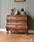 南フランスの優雅なアンティーク家具、小ぶりな３段チェスト（コモード）