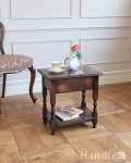 どこにでも置ける小さなアンティークオケージョナルテーブル（サイドテーブル）