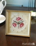 華やかな刺繍が可愛いアンティークプチポワンの時計