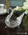 美しいガラスのスワン（白鳥）のオブジェ、小物入れにもなるアンティークプレスドグラス