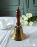 英国輸入の真鍮雑貨、木製の持ち手が付いたアンティークベル