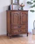 フレンチ香るアンティークのキャビネット、フランスのアンティーク家具