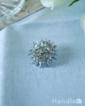 イギリスから届いた輝くお花のアンティークブローチ（アクセサリー） 