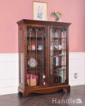 英国アンティーク家具、ゴシックデザインのガラスキャビネット（ブックケース）