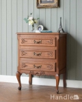 南仏スタイルのキレイなアンティーク家具、美しい３段フレンチチェスト