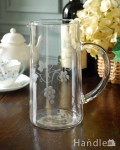 葡萄がデザインされたアンティークプレスドグラスの持ち手付きガラスピッチャー