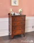 英国スタイルのインテリアに、オーク材のアンティーク４段チェスト